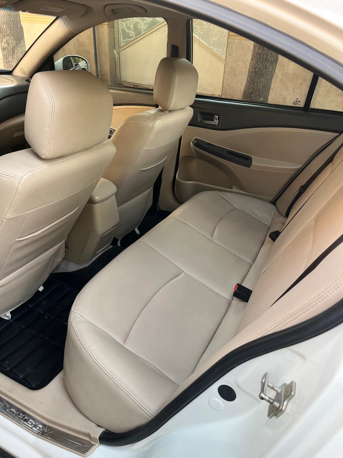 ام وی ام 550 اتوماتیک - 1396