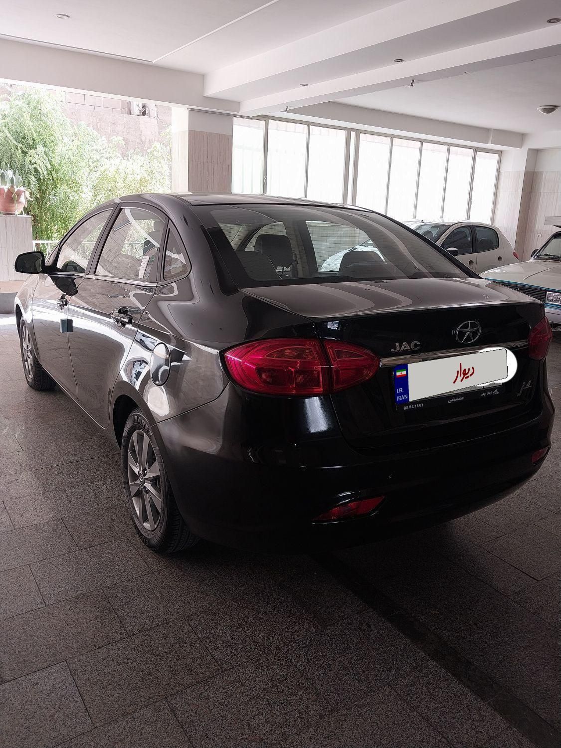 جک J4 اتوماتیک ساده - 1403