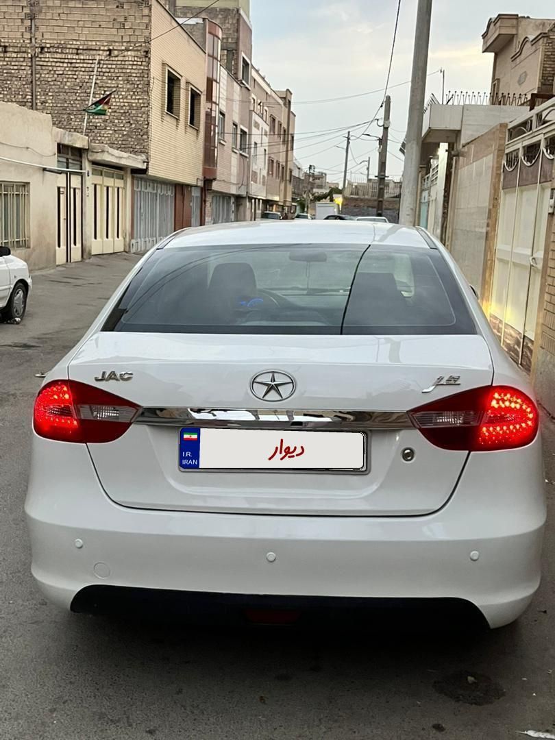جک J5 اتوماتیک - 1394