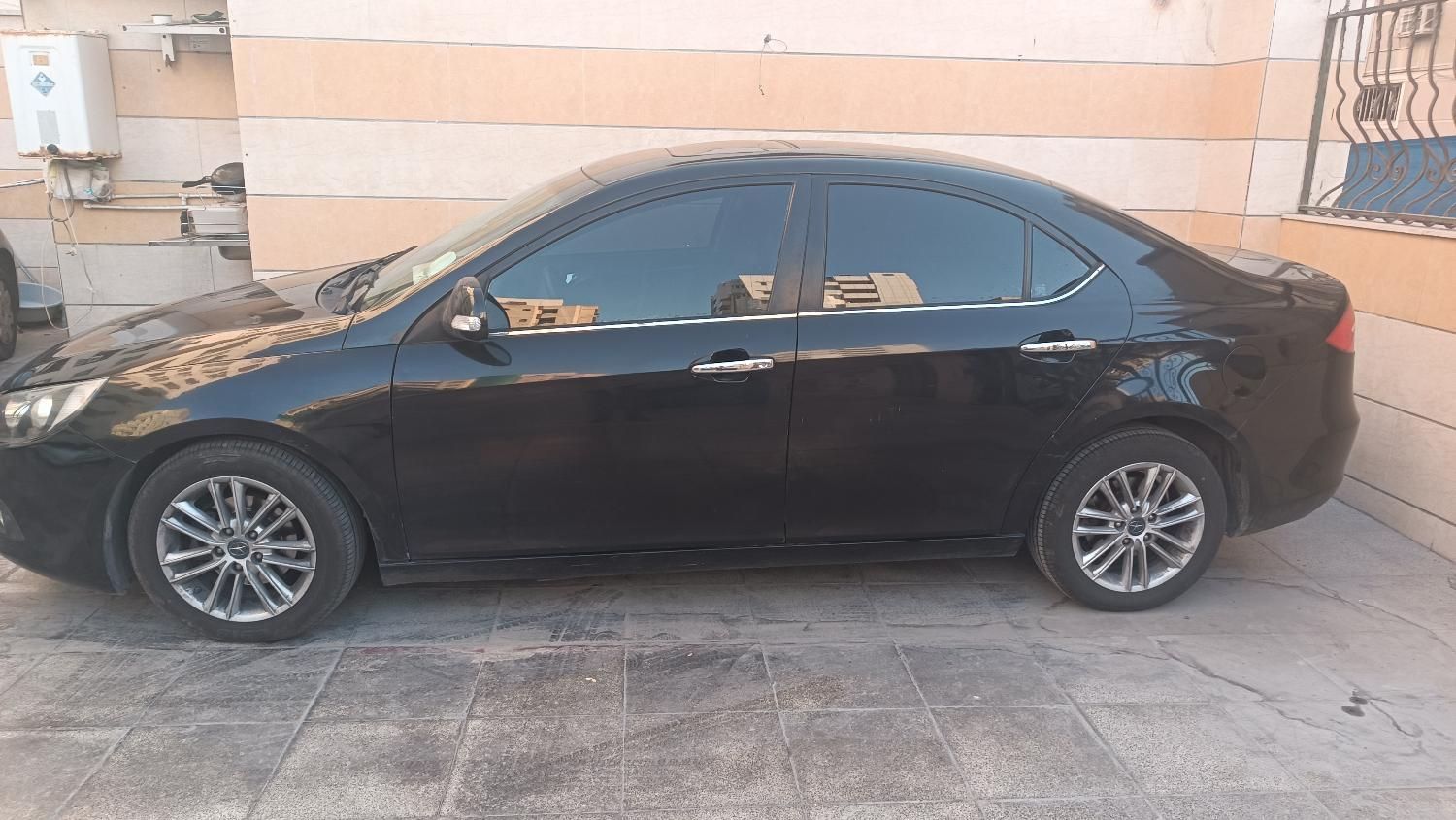 جک J5 اتوماتیک - 1396