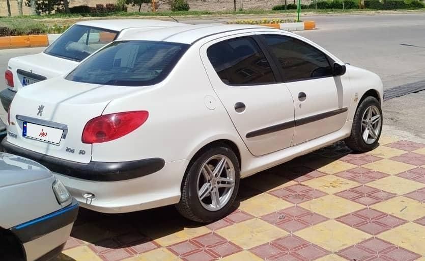خودرو پژو، ۲۰۶ صندوق دار آگهی ann_19725456