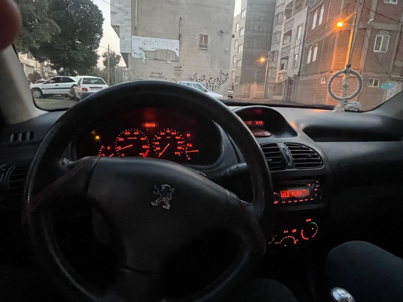 پژو ۲۰۶ صندوق دار v20 - 1390