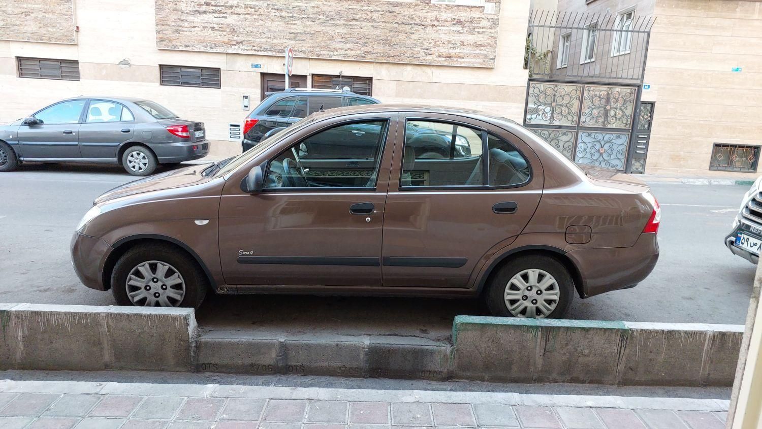 تیبا صندوق دار EX - 1392