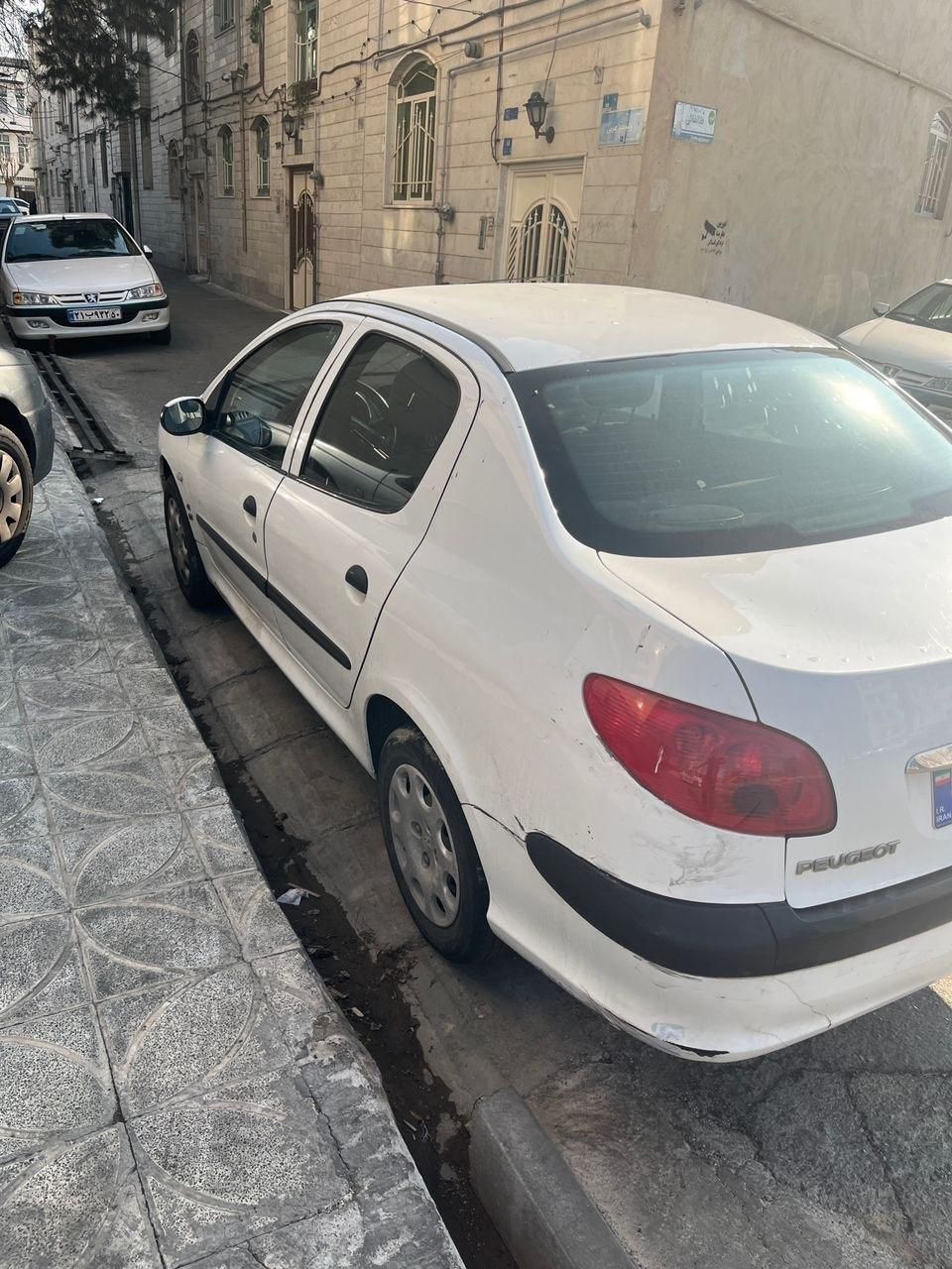 پژو ۲۰۶ صندوق دار v20 - 1390