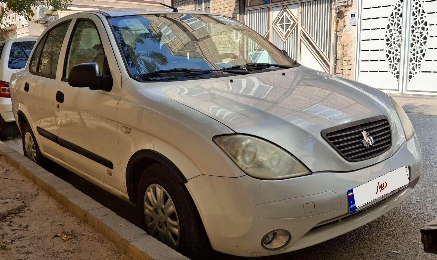 تیبا صندوق دار SX - 1395