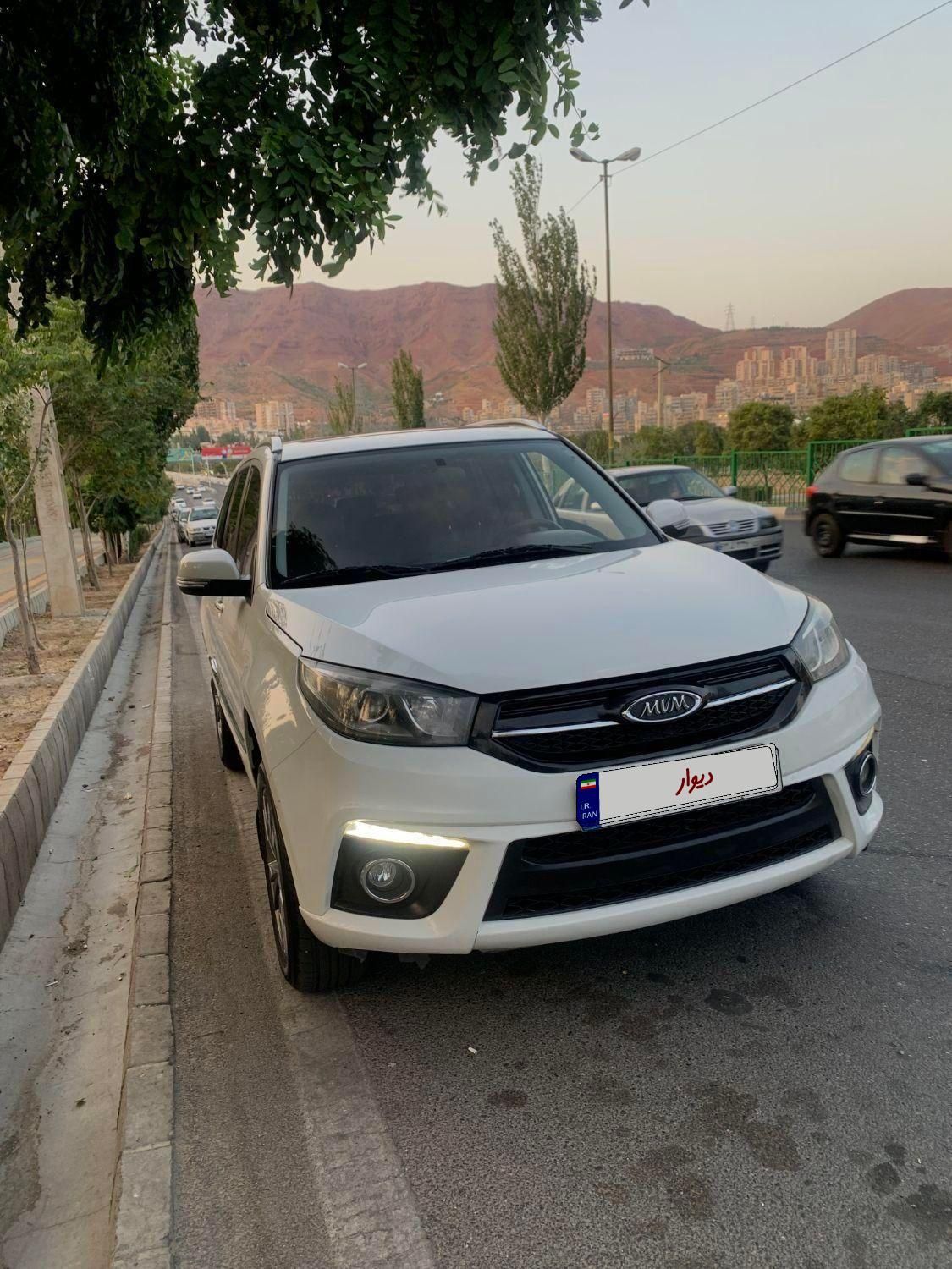 خودرو ام وی ام، X33 آگهی ann_19726249