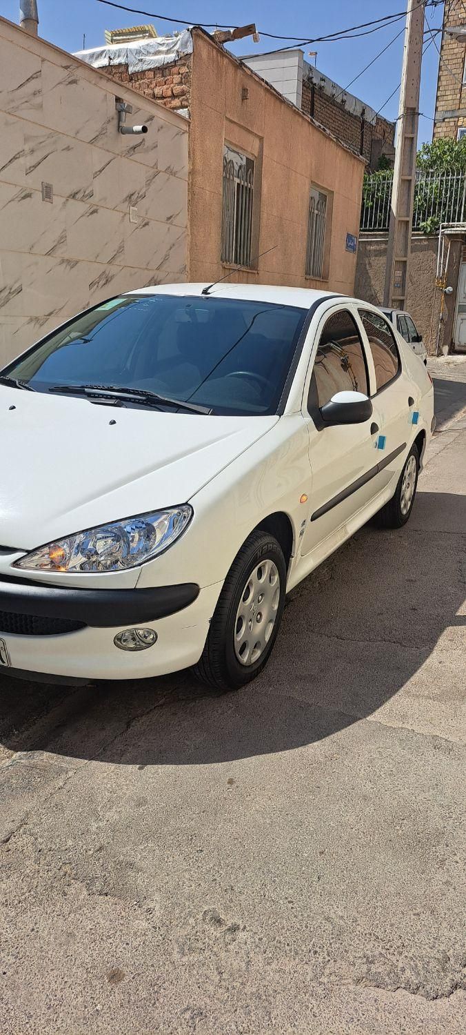 پژو ۲۰۶ صندوق دار v8 - 1400