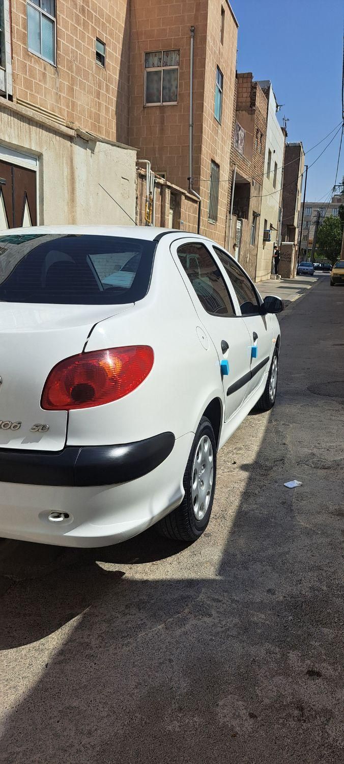 پژو ۲۰۶ صندوق دار v8 - 1400