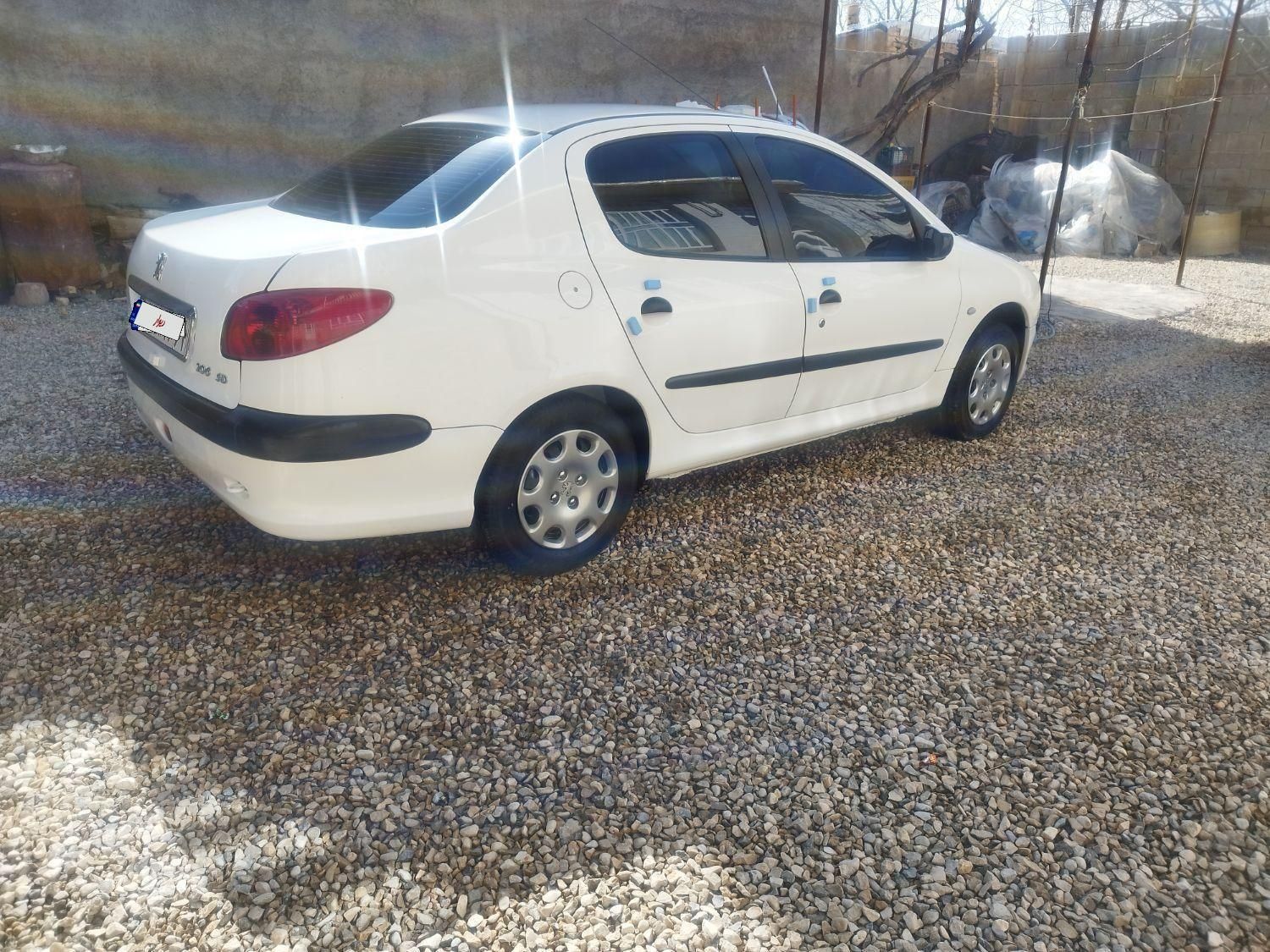 پژو ۲۰۶ صندوق دار v8 - 1390