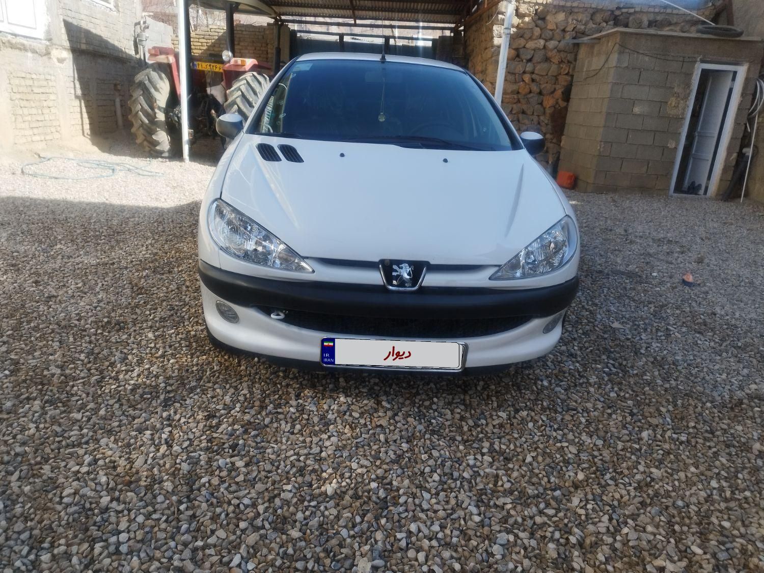 پژو ۲۰۶ صندوق دار v8 - 1390