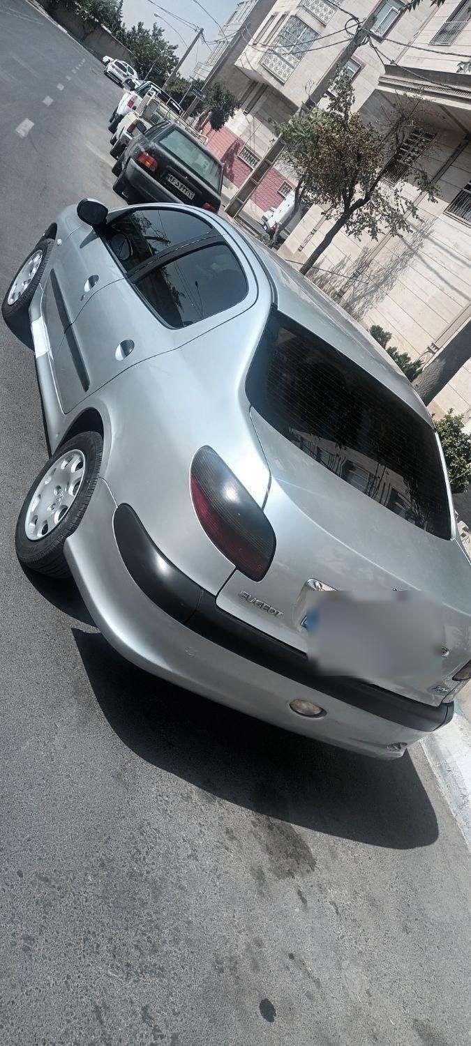 پژو ۲۰۶ صندوق دار v8 - 1385