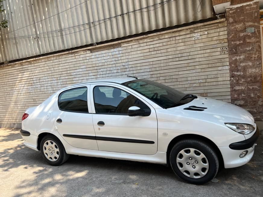 پژو ۲۰۶ صندوق دار v8 - 1399