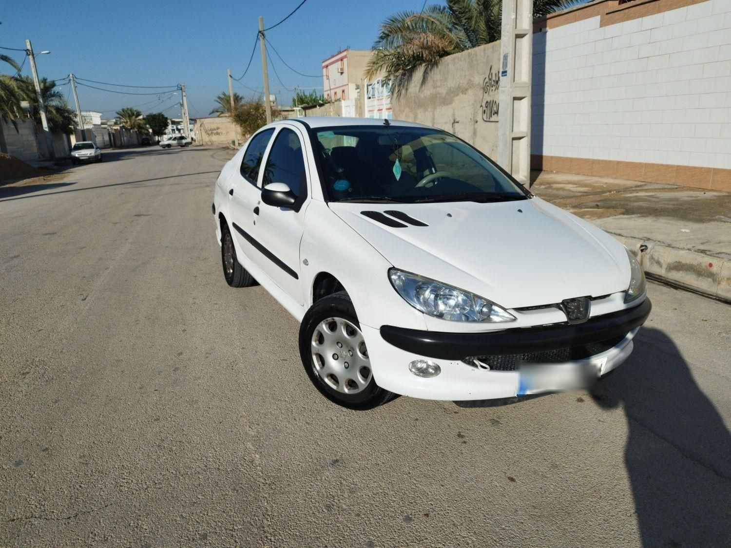 پژو ۲۰۶ صندوق دار v8 - 1391
