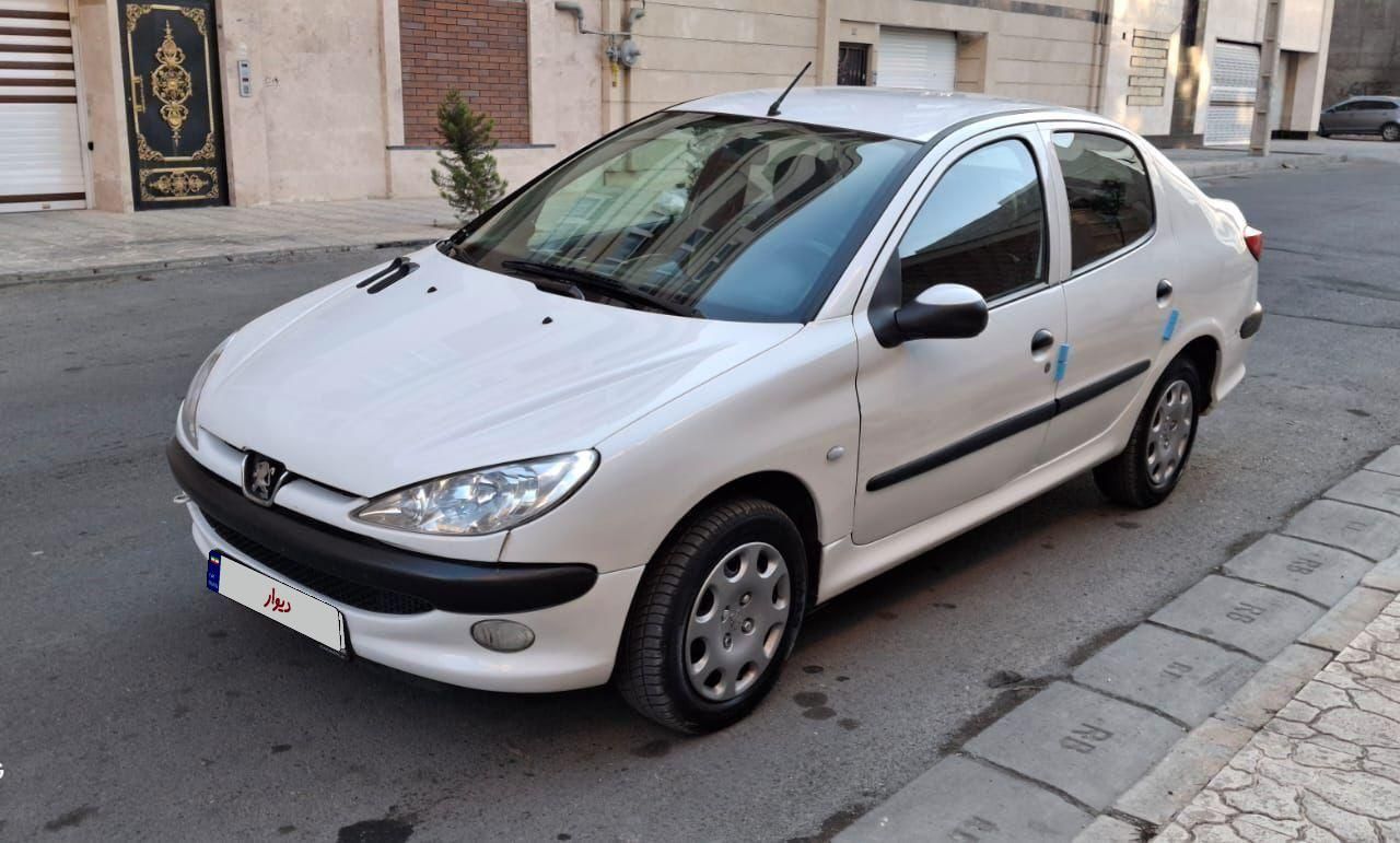 پژو ۲۰۶ صندوق دار v8 - 1392