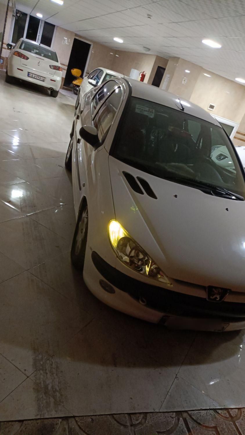 پژو ۲۰۶ صندوق دار v8 - 1395