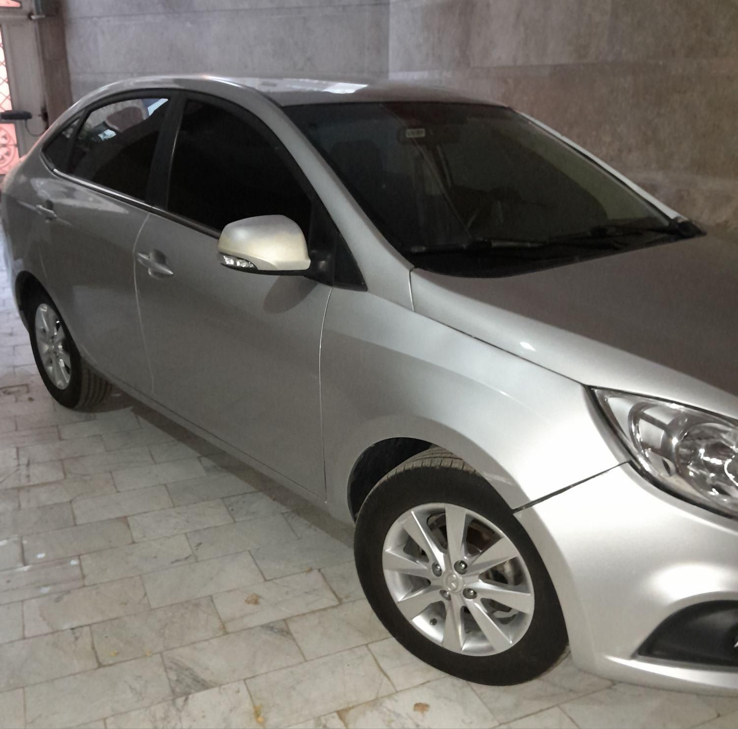 جک J4 اتوماتیک ساده - 1398