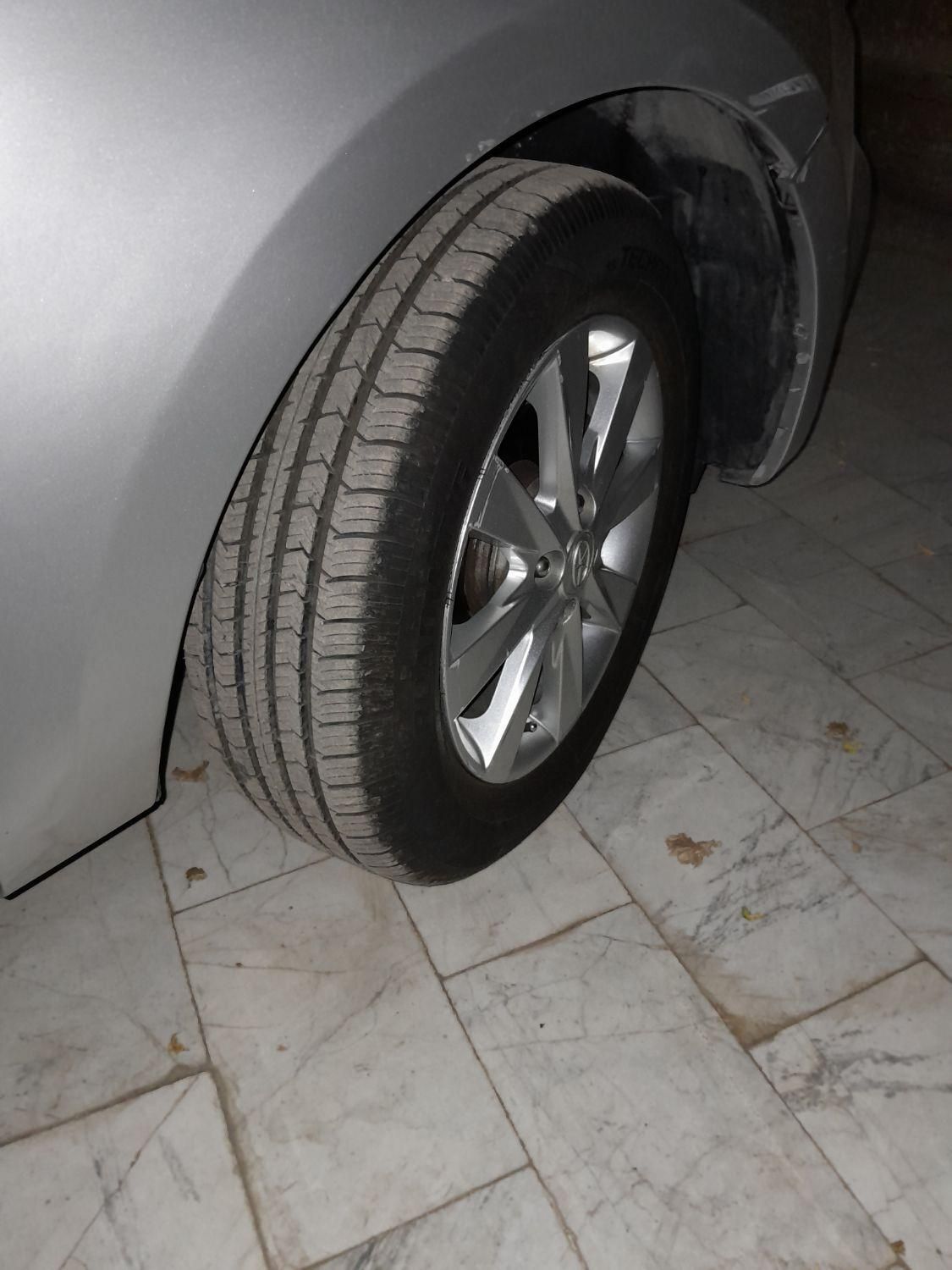 جک J4 اتوماتیک ساده - 1398