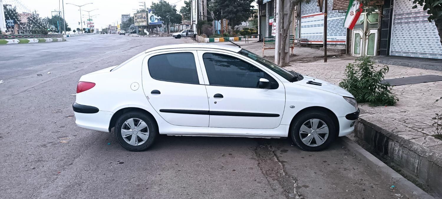 پژو ۲۰۶ صندوق دار v8 - 1394