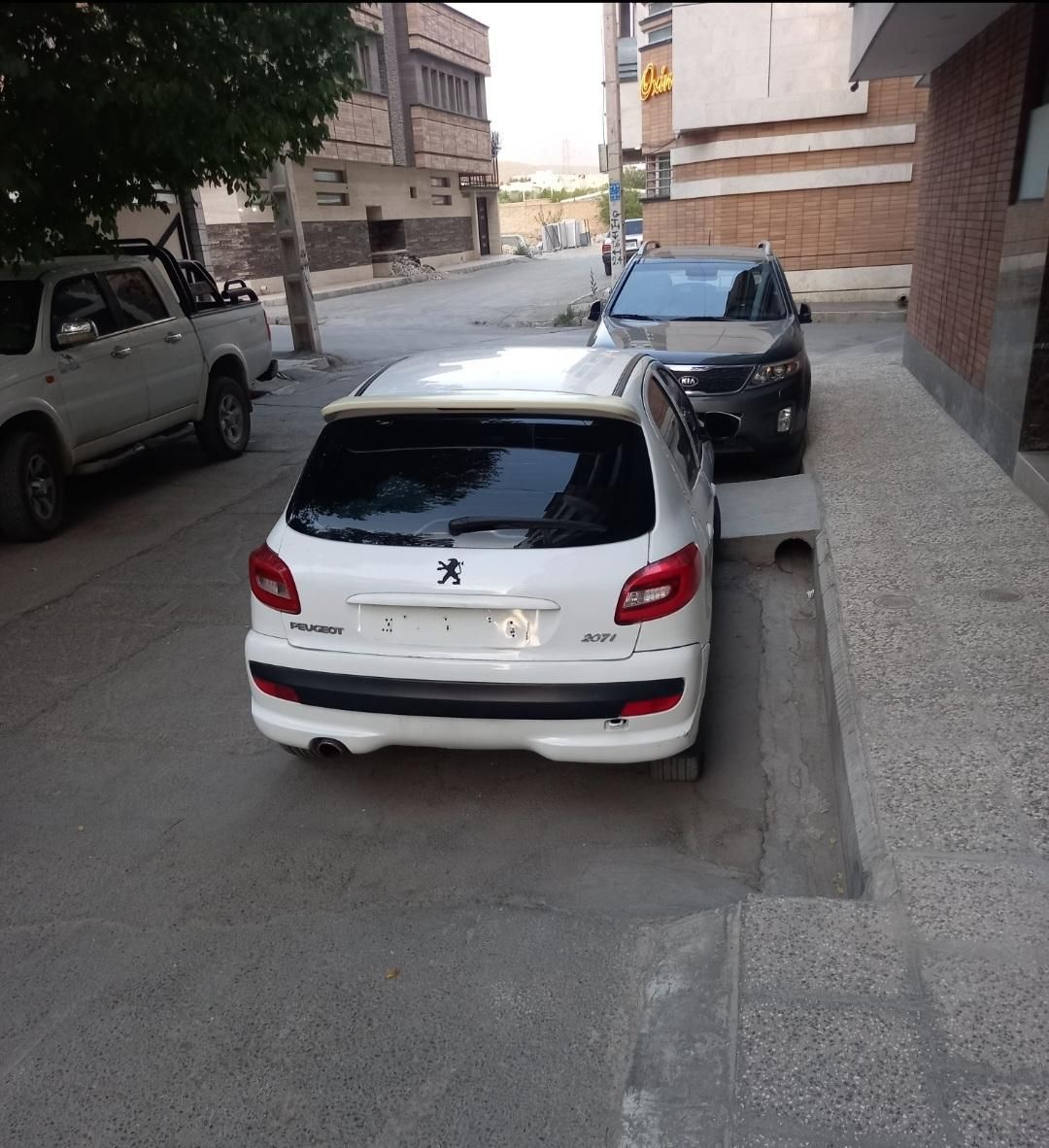 پژو 207 دنده‌ای فرمان هیدرولیک - 1390