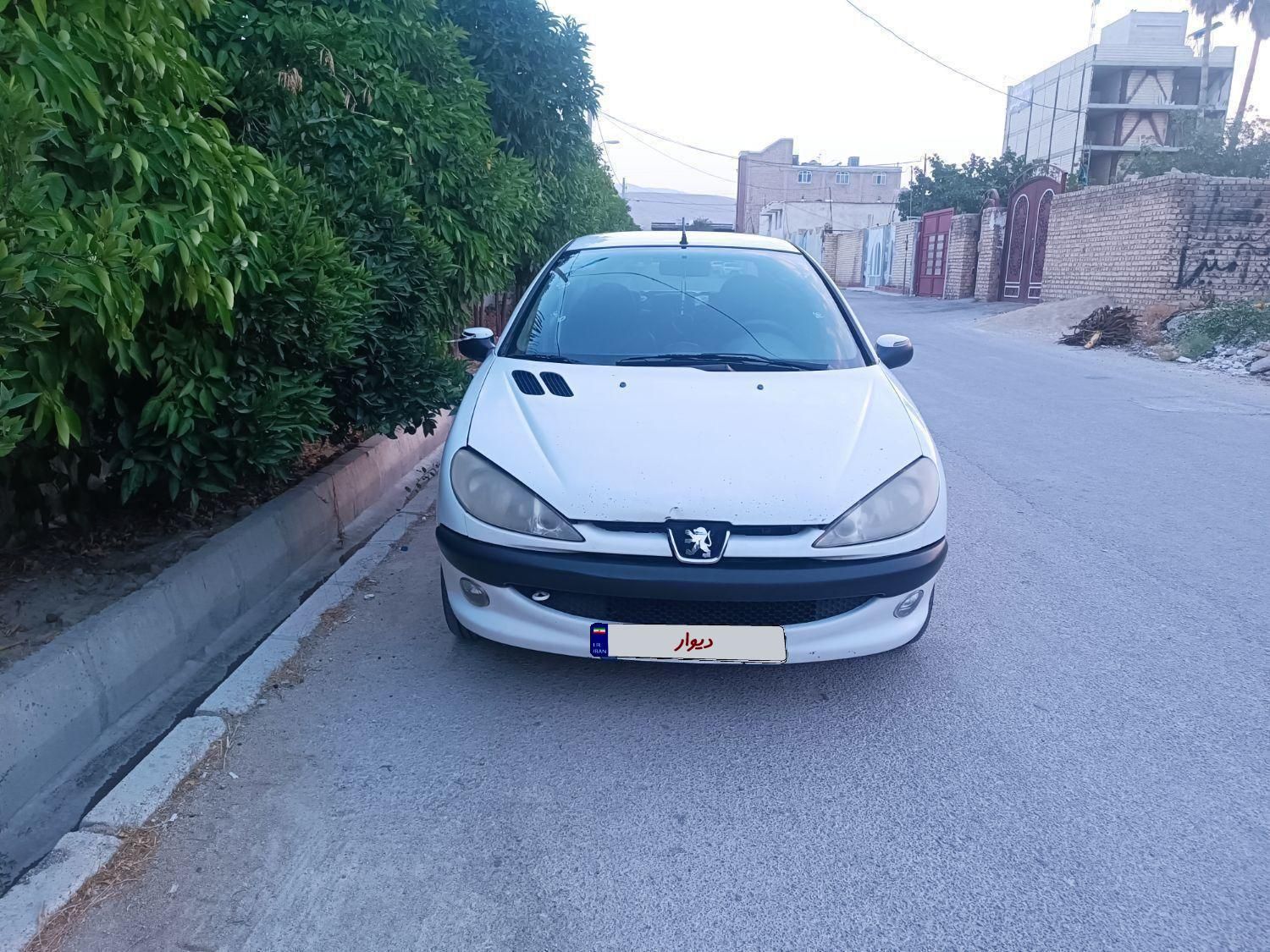 پژو ۲۰۶ صندوق دار v8 - 1395