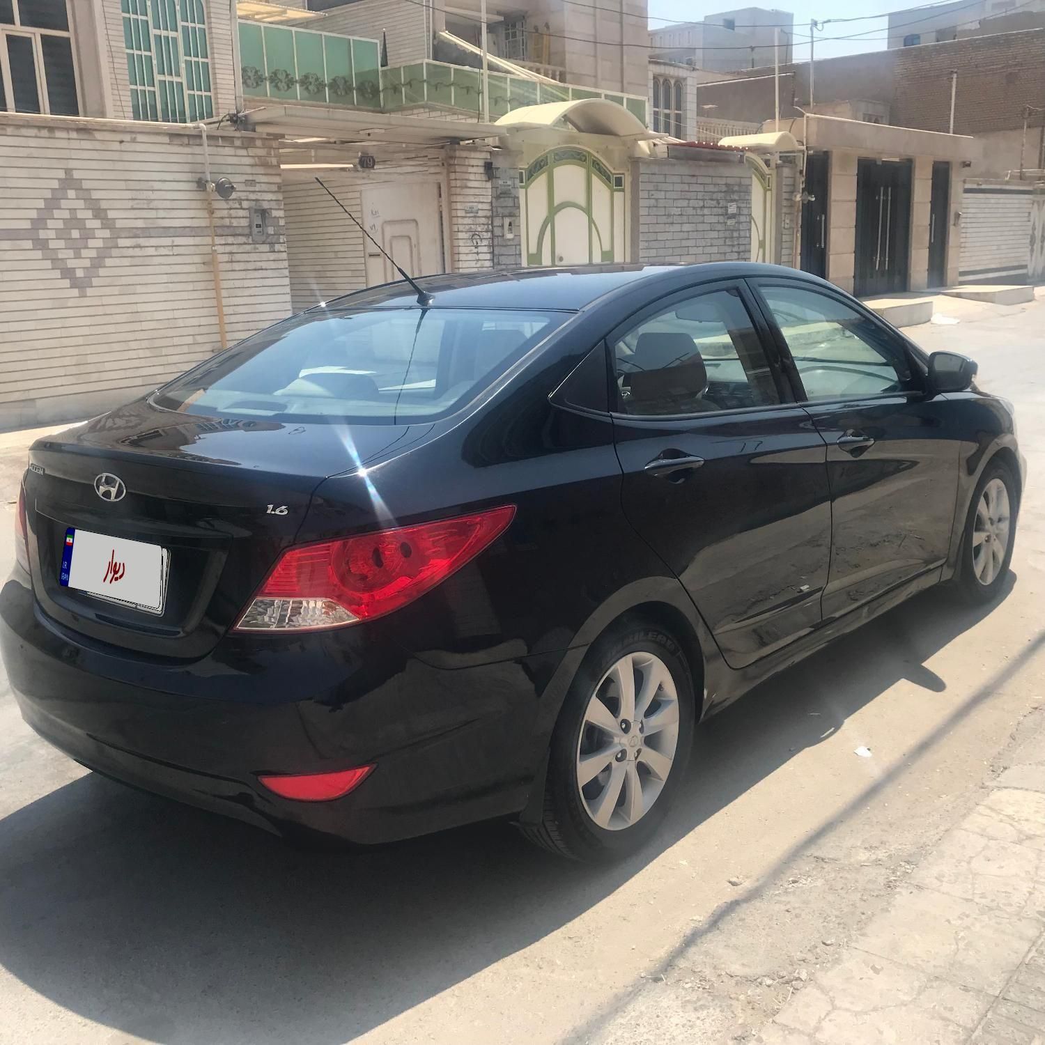 هیوندای اکسنت جی‌ال‌اس - 2015