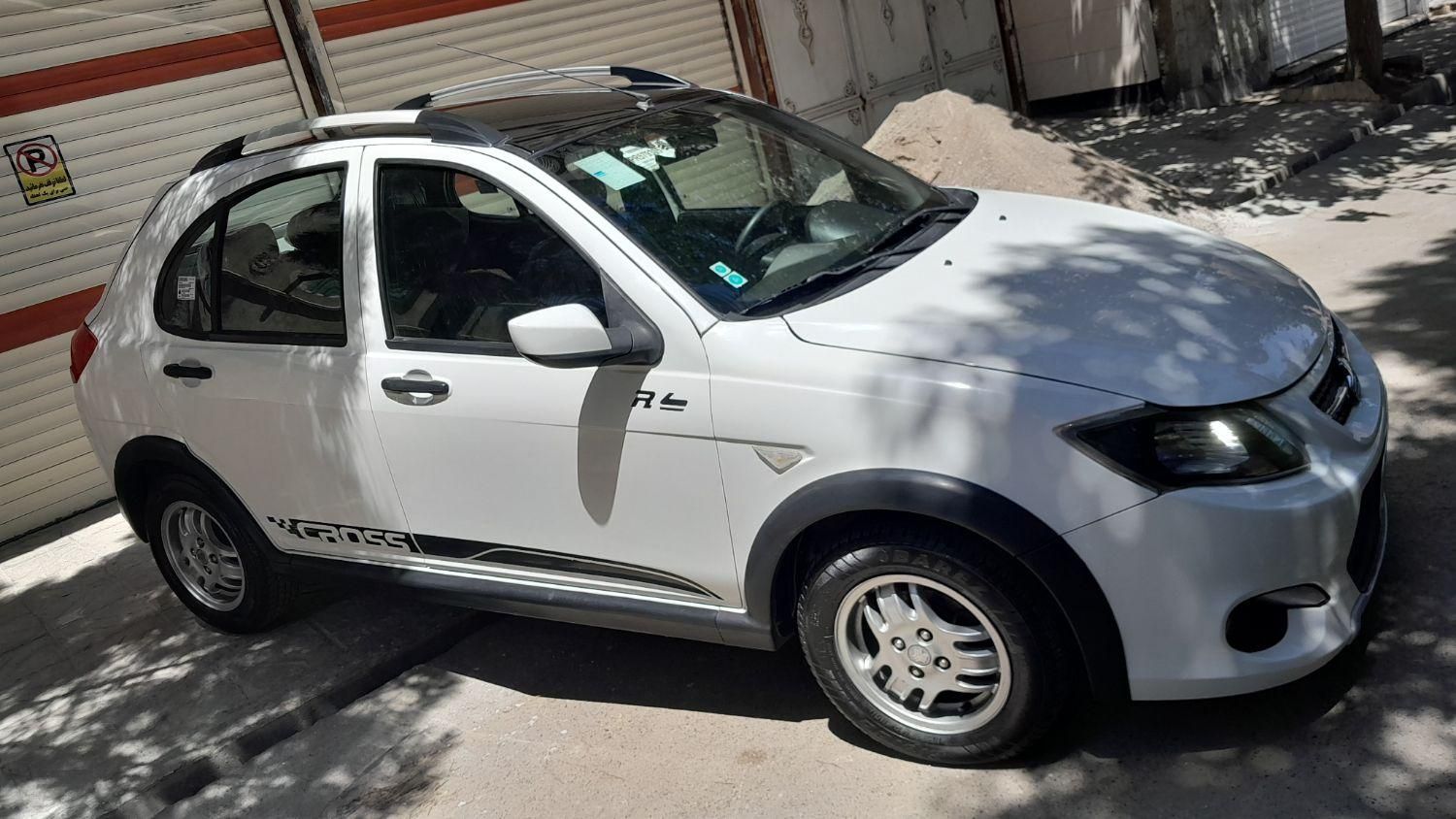 خودرو کوییک، R آگهی ann_19736439