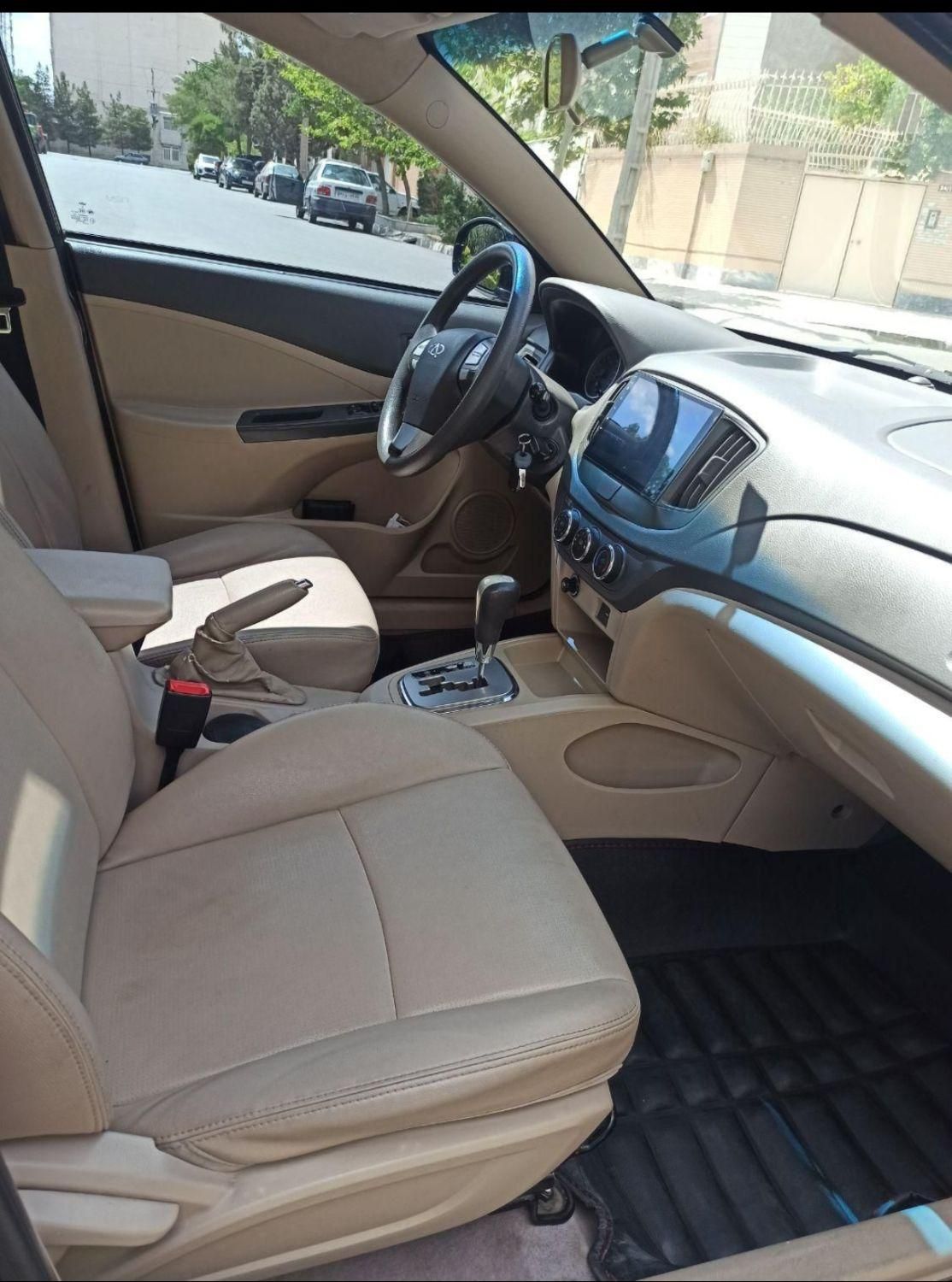ام وی ام 550 اتوماتیک - 1394