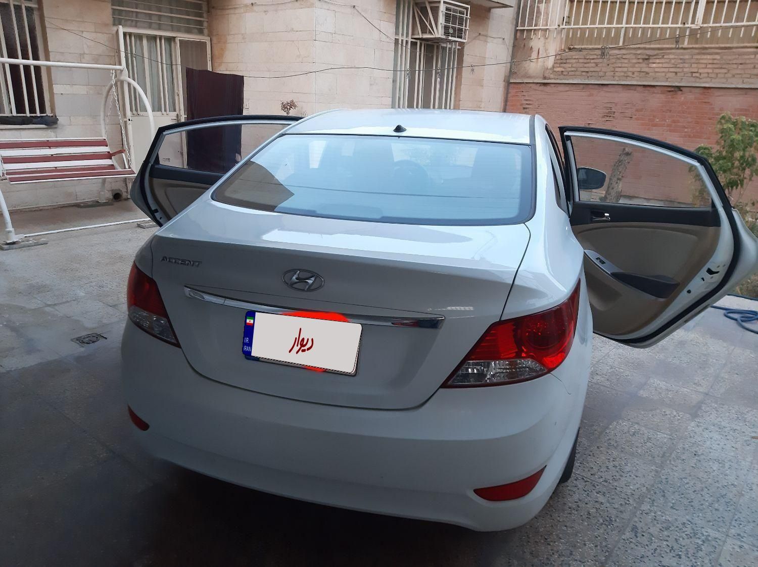 هیوندای اکسنت جی‌ال‌اس - 2014