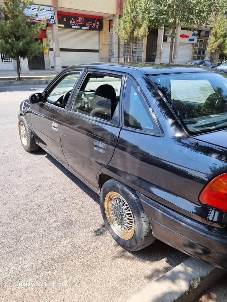 اپل آسترا هاچ بک 1600 شرکتی J - 1995