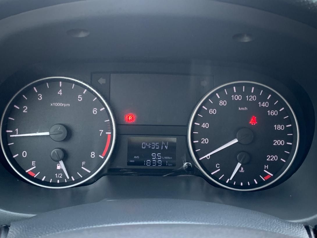 جک J4 اتوماتیک ساده - 1403