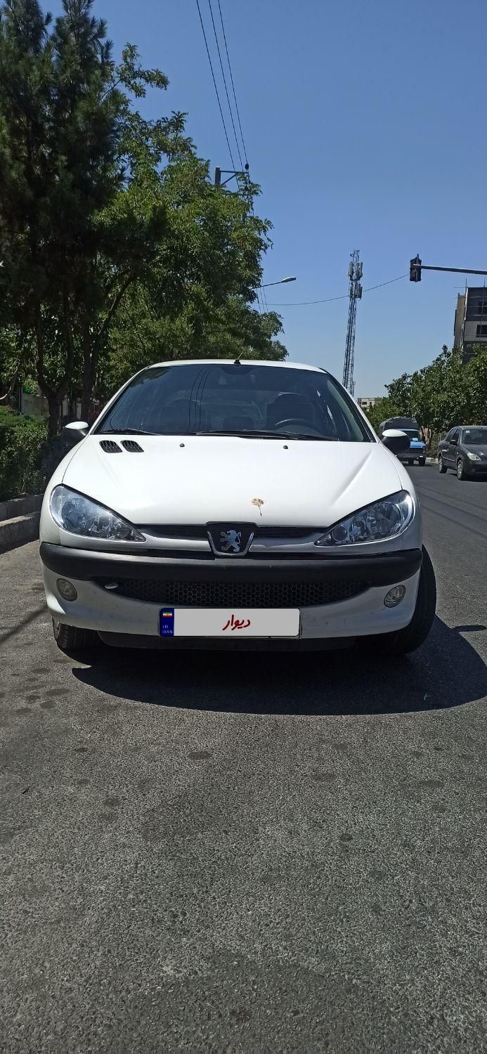 پژو ۲۰۶ صندوق دار v8 - 1398