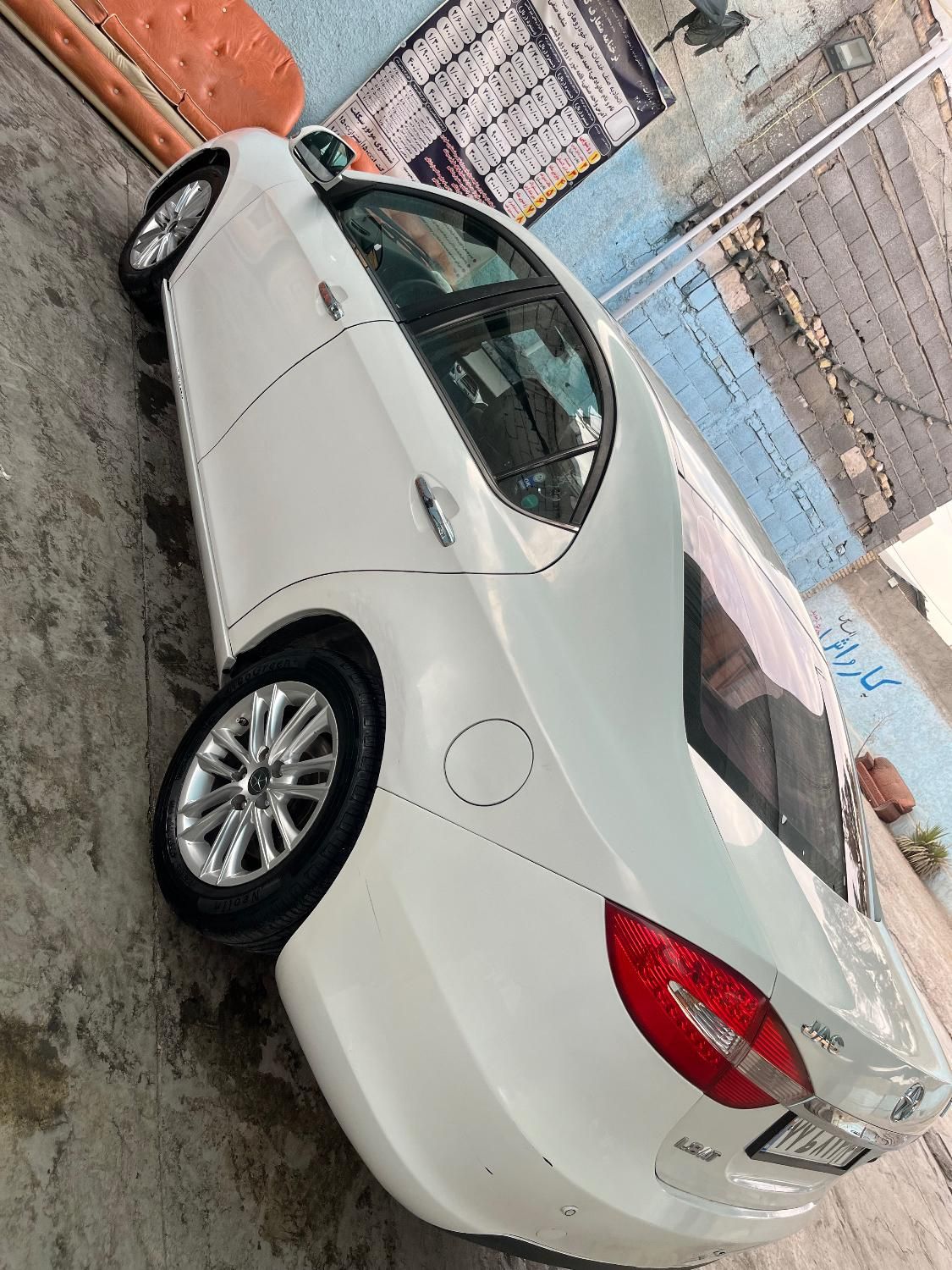 جک J5 اتوماتیک - 1394