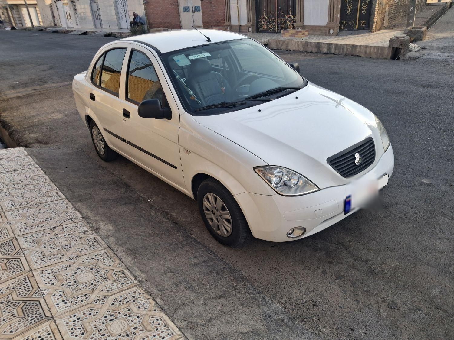 تیبا صندوق دار SX - 1399