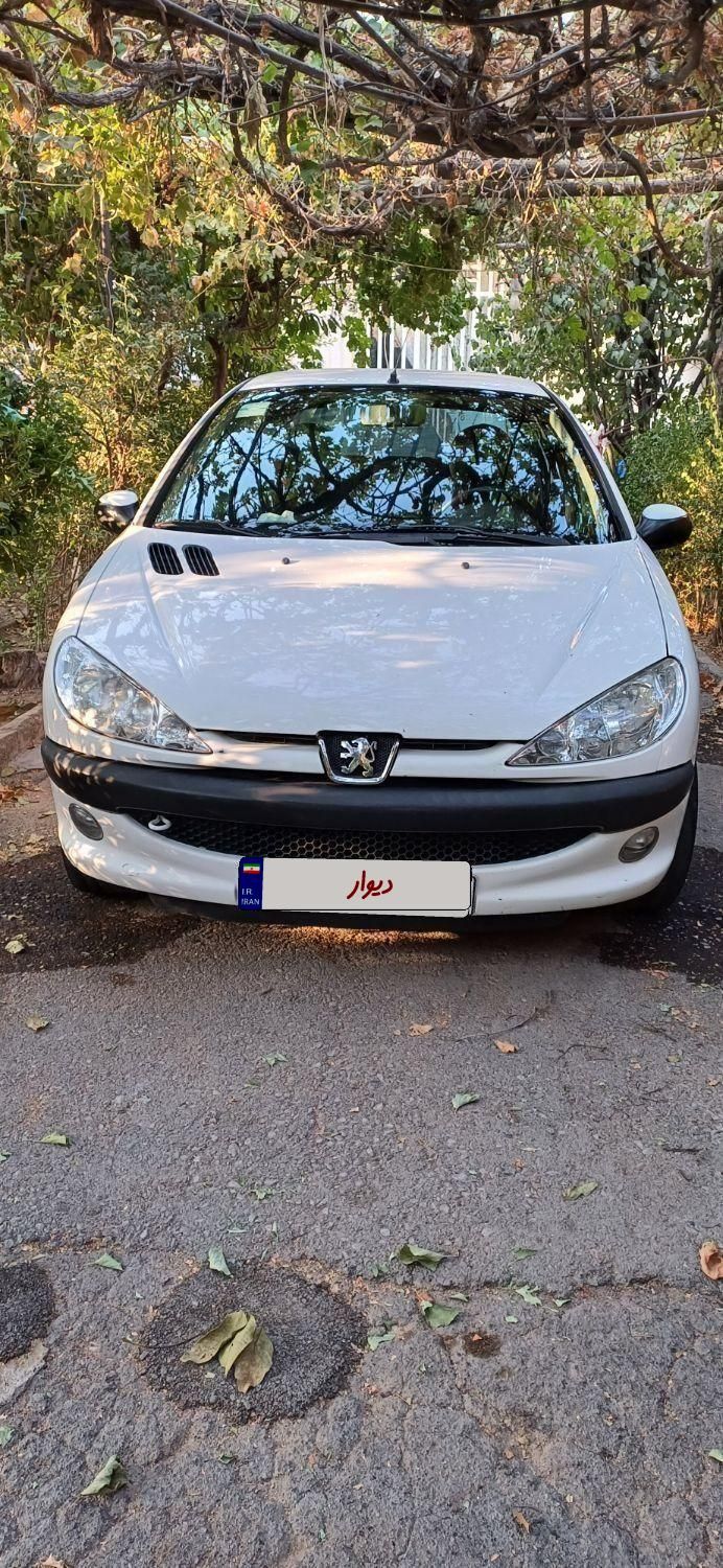 پژو ۲۰۶ صندوق دار v8 - 1393