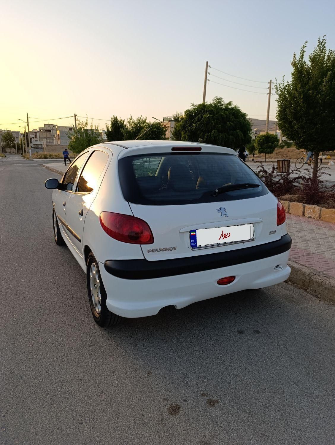 پژو 206 تیپ 5 - 1395