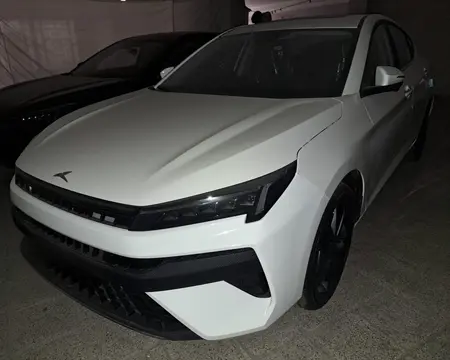 خودرو کی ام سی، J7 آگهی ann_19743993