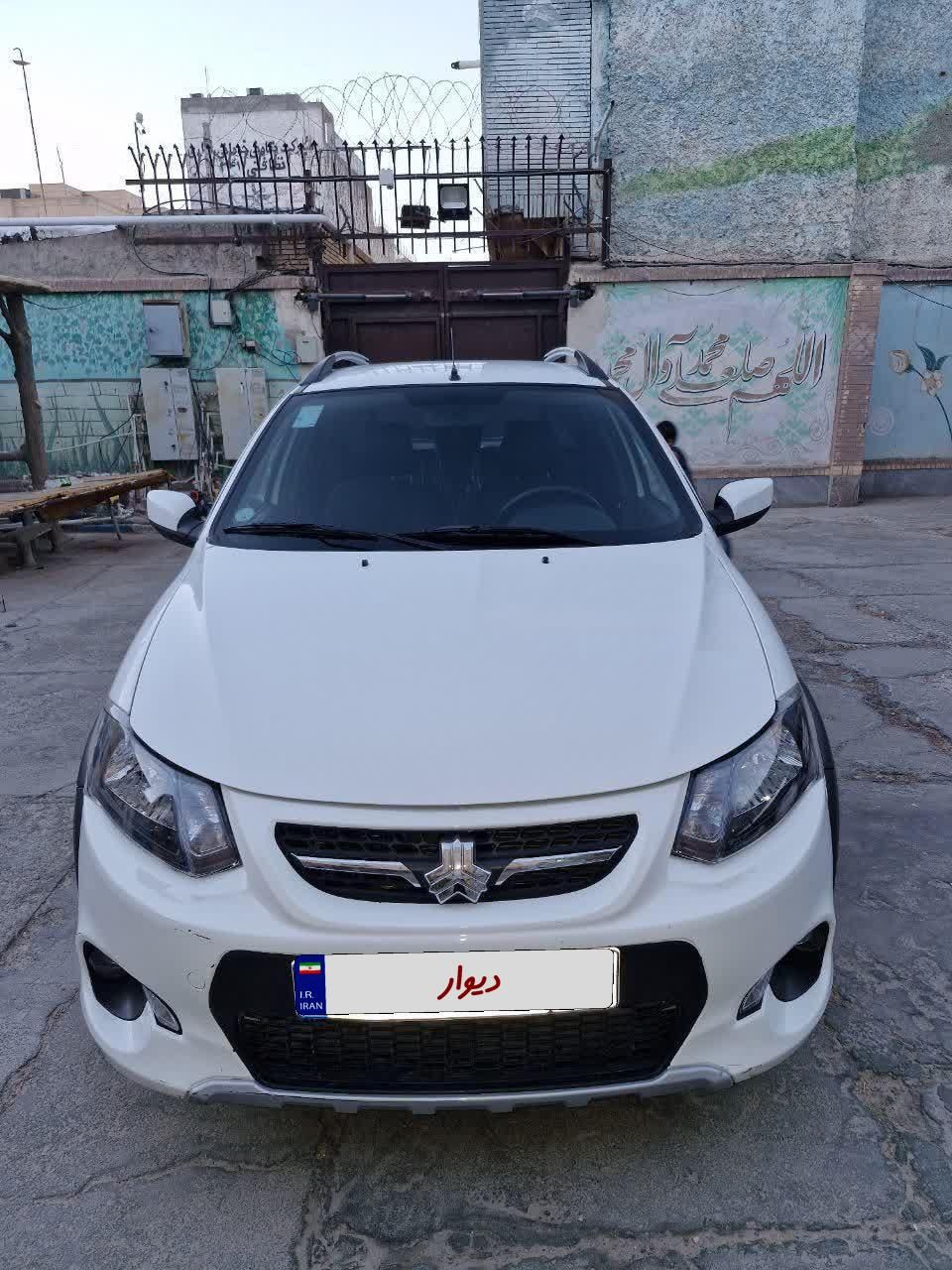 خودرو کوییک، معمولی آگهی ann_19744271