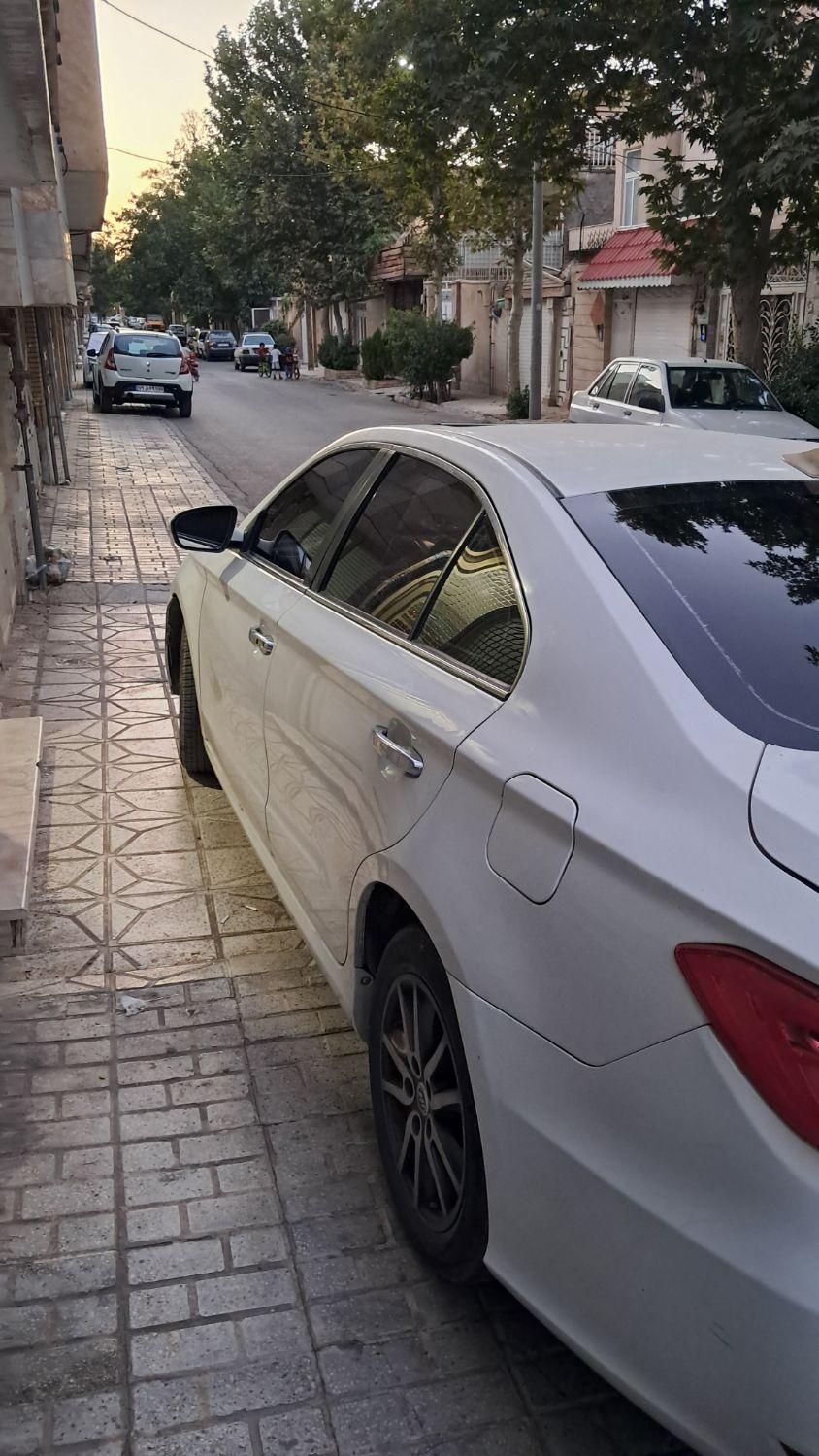 لیفان 820 اتوماتیک - 1395