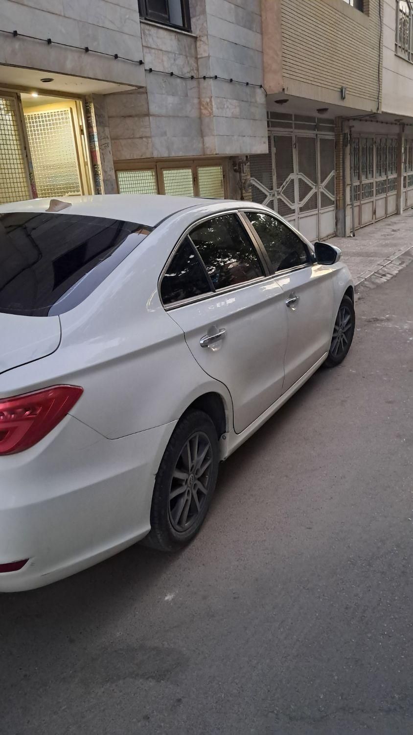 لیفان 820 اتوماتیک - 1395