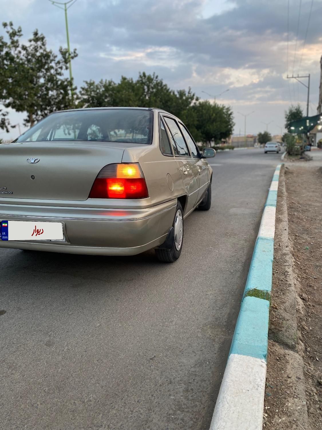دوو سیلو سدان - 1382