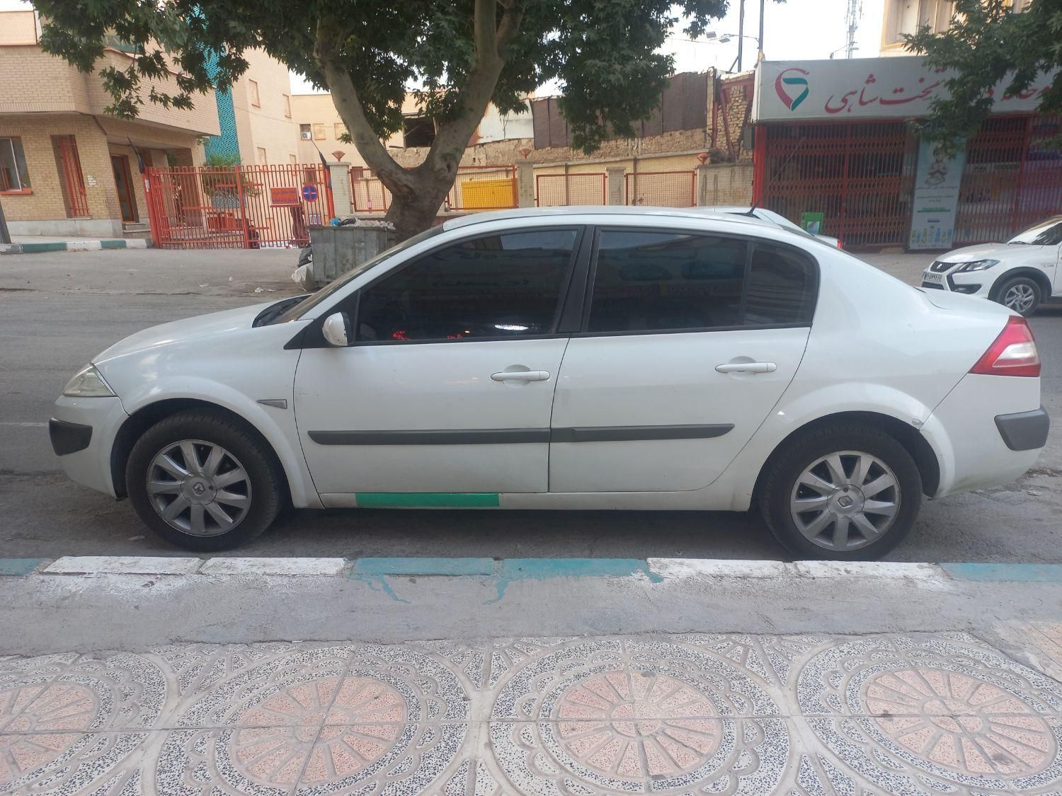 رنو مگان پارس خودرو 2000 - 1391
