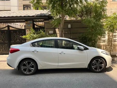 کیا سراتو 2.0 لیتر دنده ای - 2016
