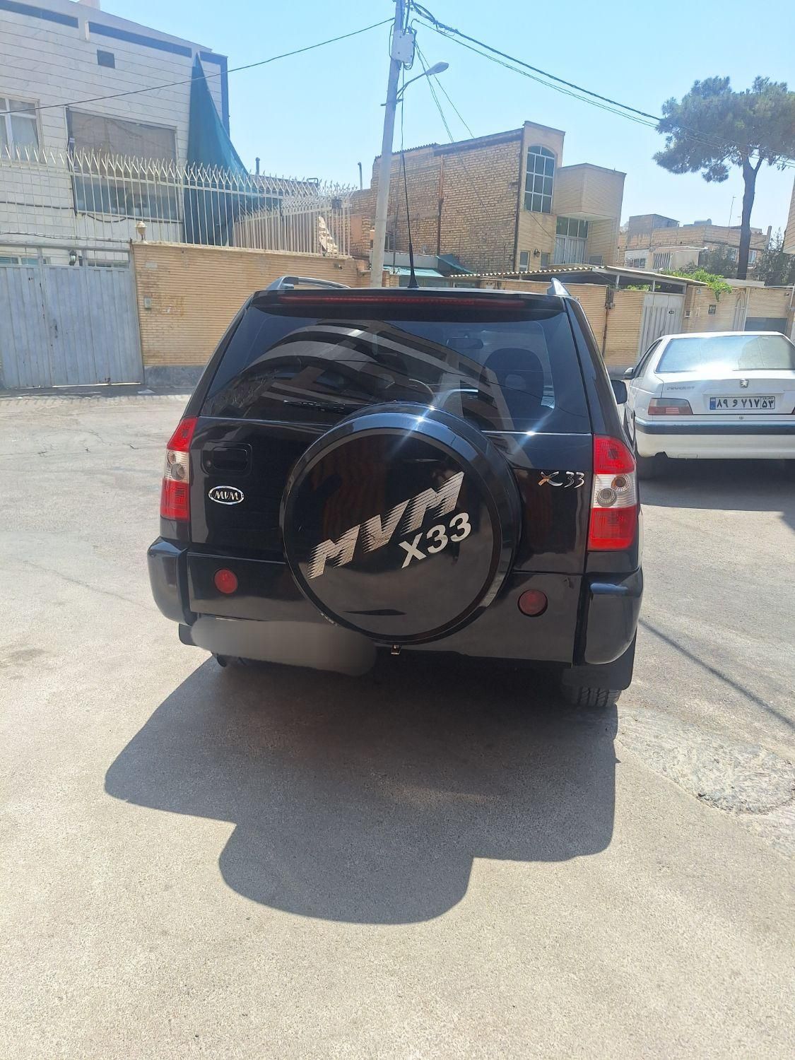 ام وی ام X33 دنده‌ای ساده - 1391