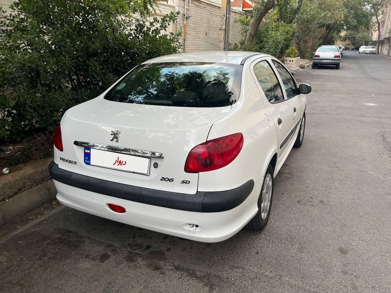 پژو ۲۰۶ صندوق دار v8 - 1399