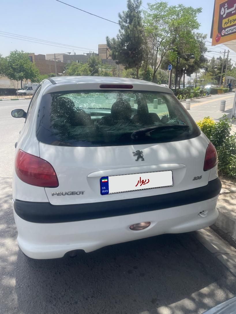 پژو 206 تیپ 5 - 1390