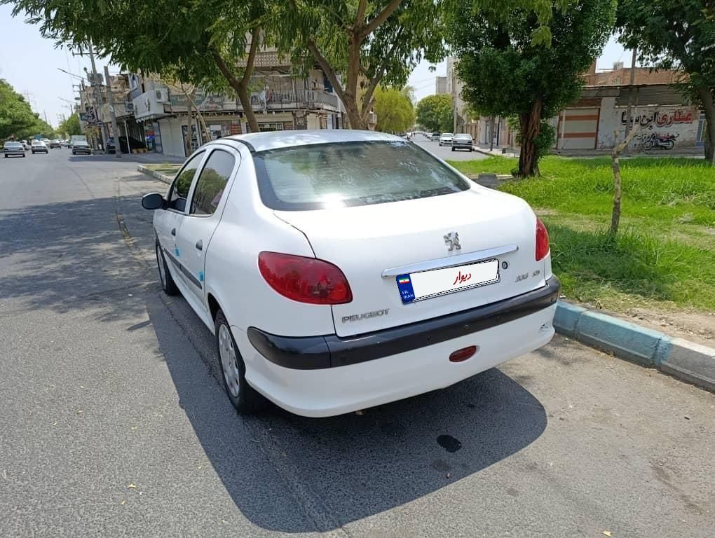 پژو ۲۰۶ صندوق دار v8 - 1399