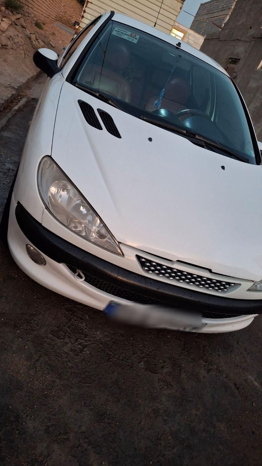 پژو ۲۰۶ صندوق دار v8 - 1393