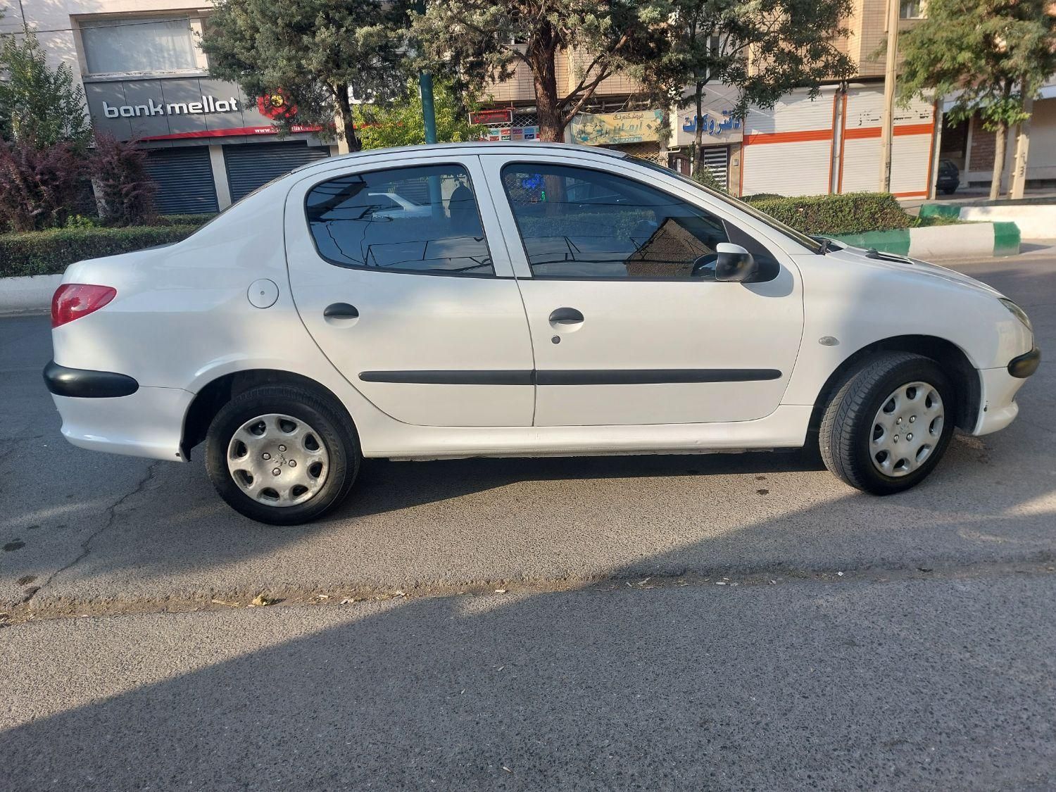 پژو ۲۰۶ صندوق دار v8 - 1397