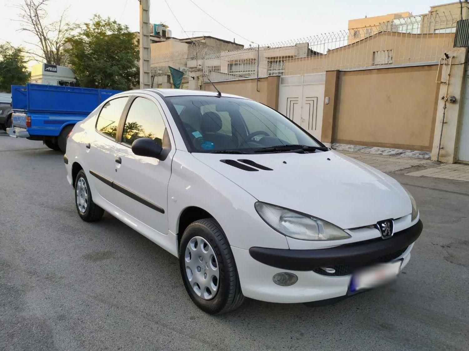 خودرو پژو، ۲۰۶ صندوق دار آگهی ann_19745653