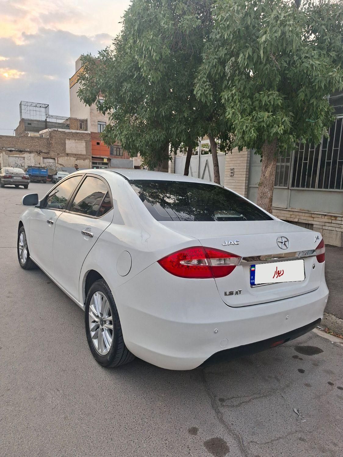 جک J5 اتوماتیک - 1393